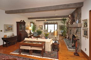 Familyroom - Country homes for sale and luxury real estate including horse farms and property in the Caledon and King City areas near Toronto